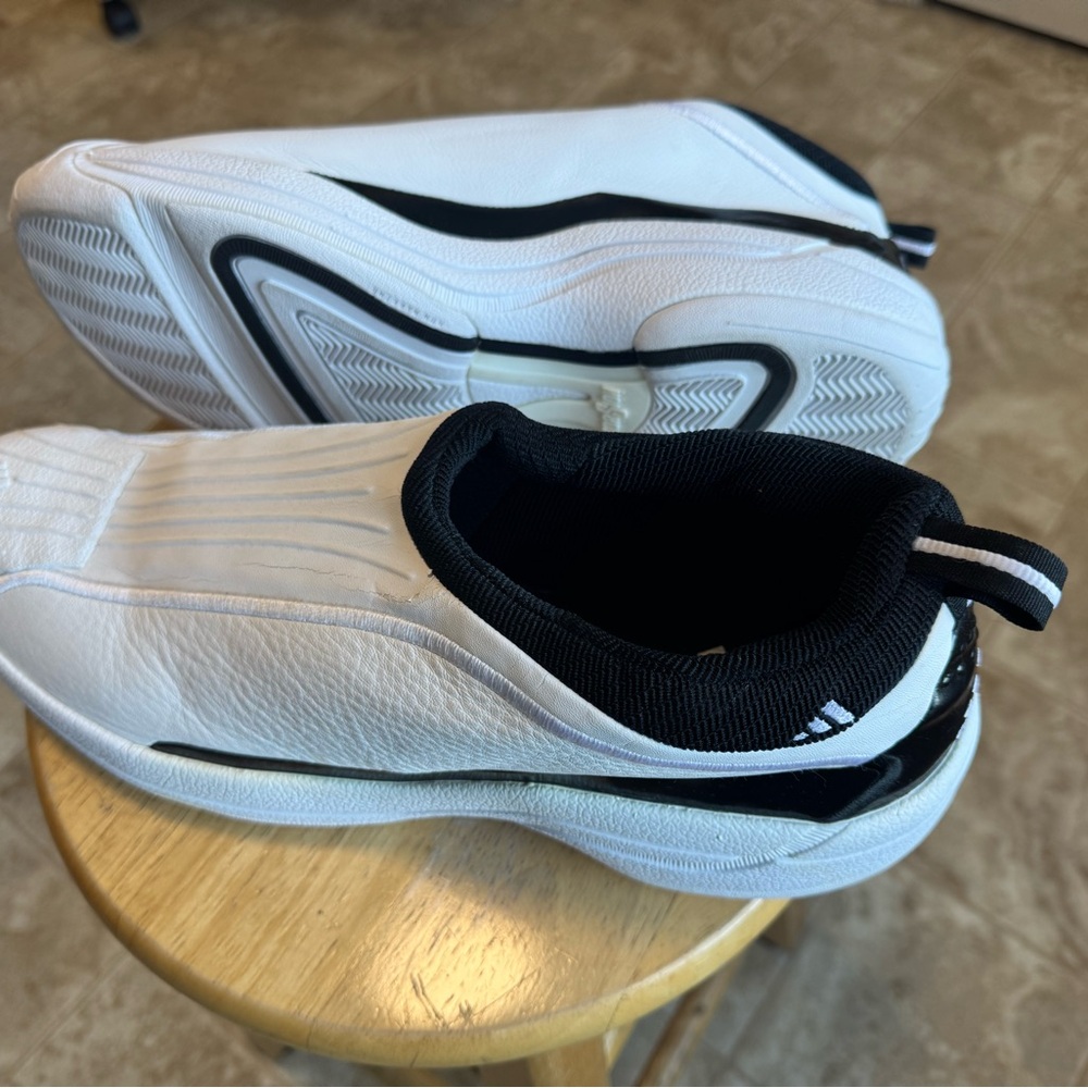 Vintage (Never Worn) 2001 Adidas Slip ons  Size 13